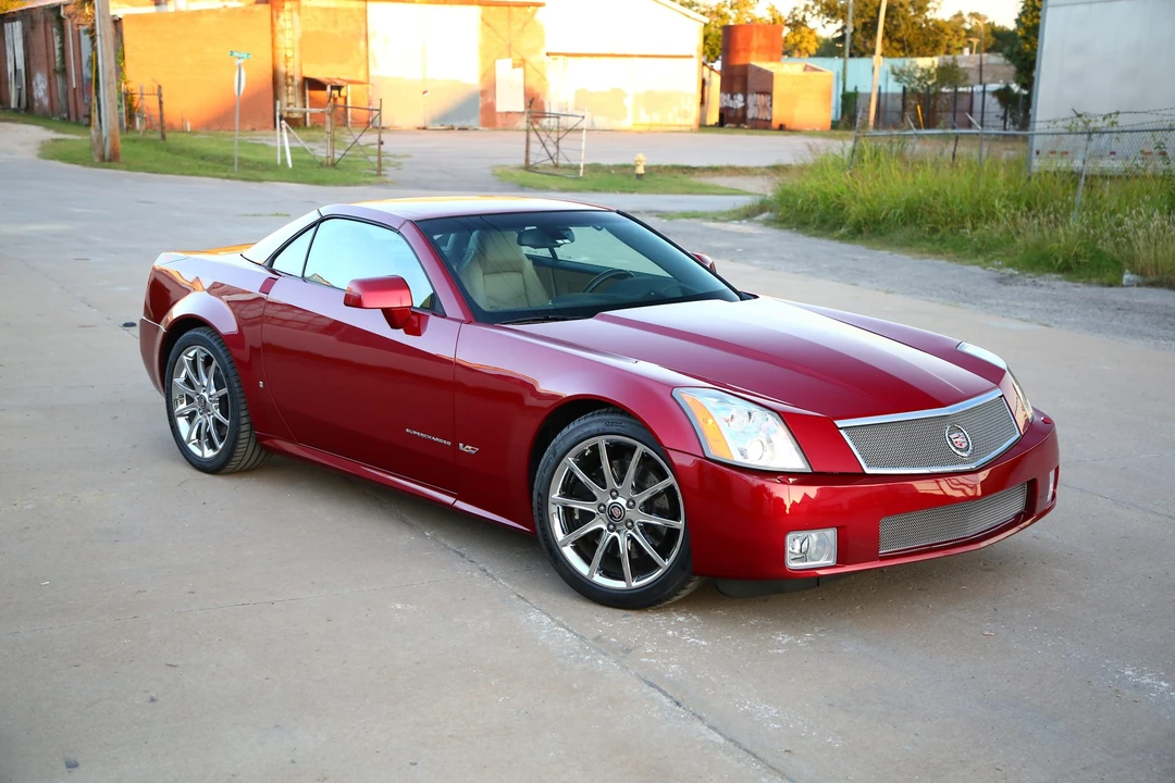 2008 Cadillac XLR-V - Image 29 of 31