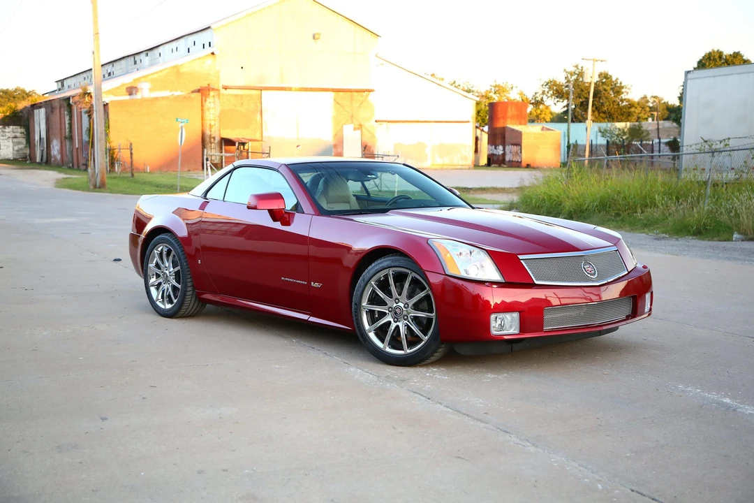 2008 Cadillac XLR-V - Image 30 of 31