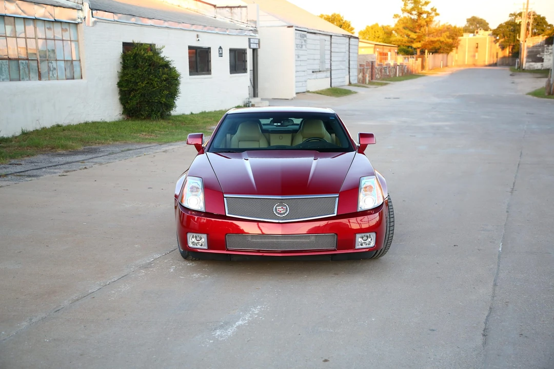 2008 Cadillac XLR-V - Image 14 of 31