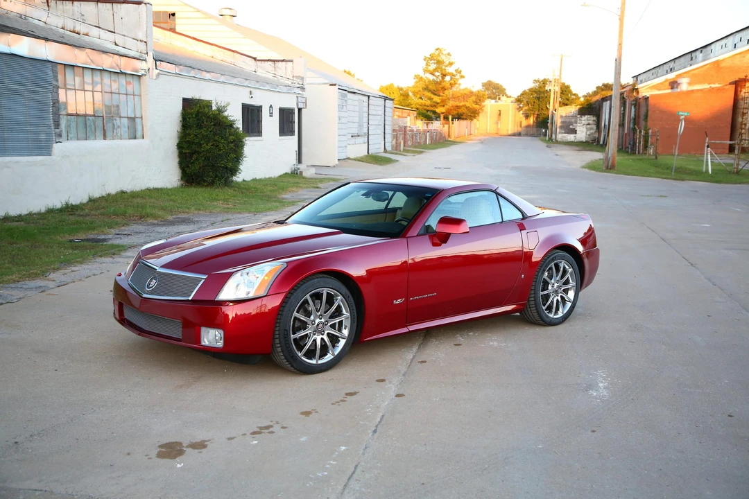 2008 Cadillac XLR-V - Image 9 of 31