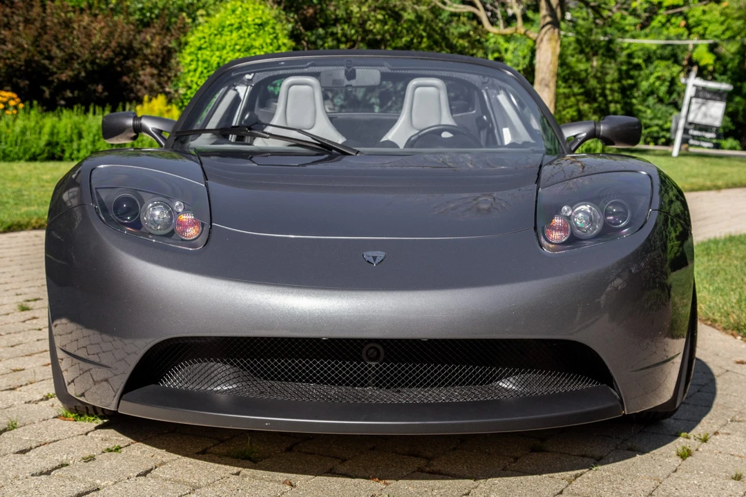 2010 Tesla Roadster - Image 3 of 31