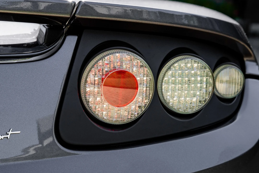 2010 Tesla Roadster - Image 22 of 31