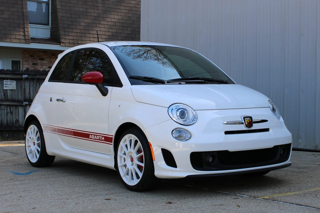 2012 Fiat Abarth 500 - Image 10 of 31