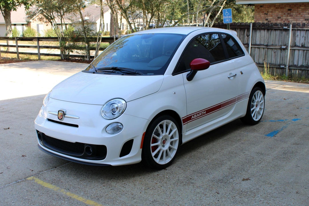 2012 Fiat Abarth 500 - Image 2 of 31