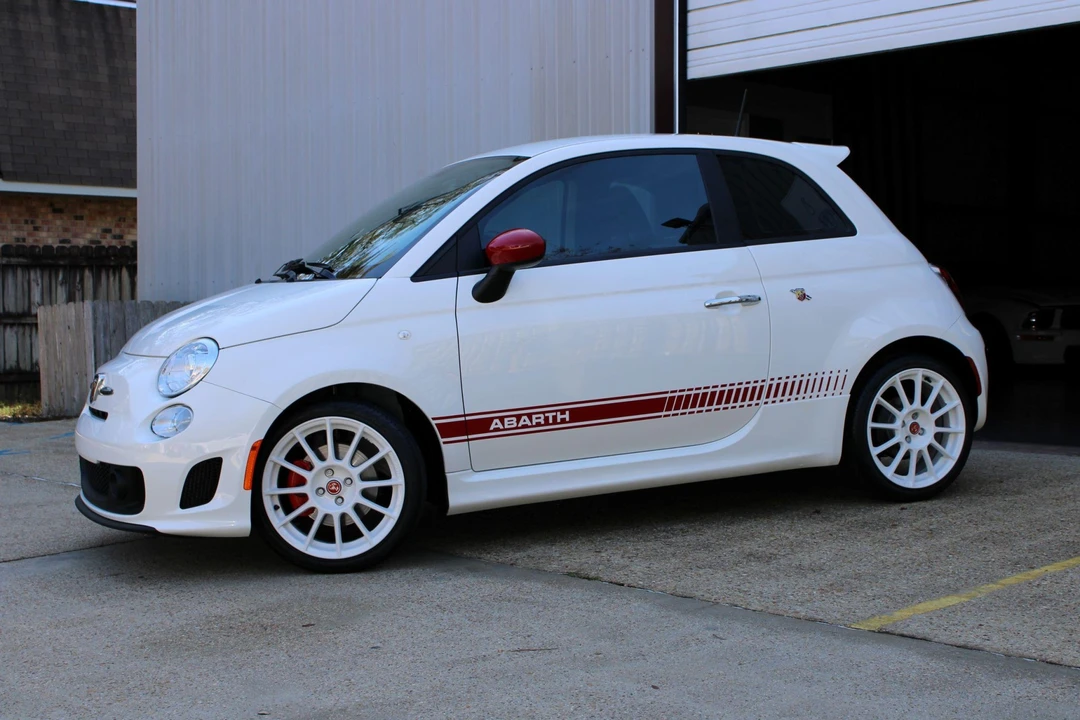 2012 Fiat Abarth 500 - Image 3 of 31
