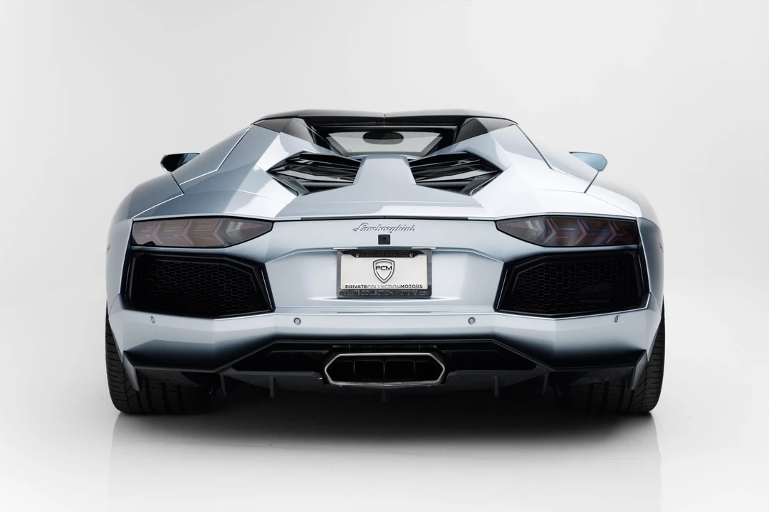 2013 Lamborghini Aventador LP700-4 - Image 4 of 31