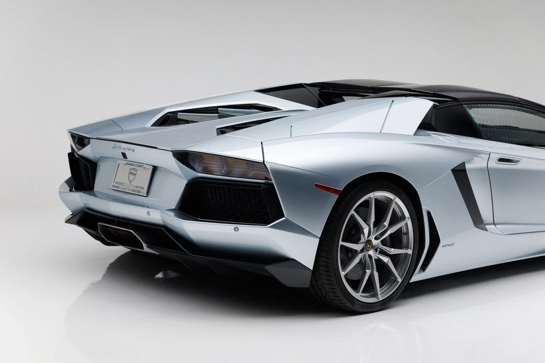 2013 Lamborghini Aventador LP700-4 - Image 29 of 31