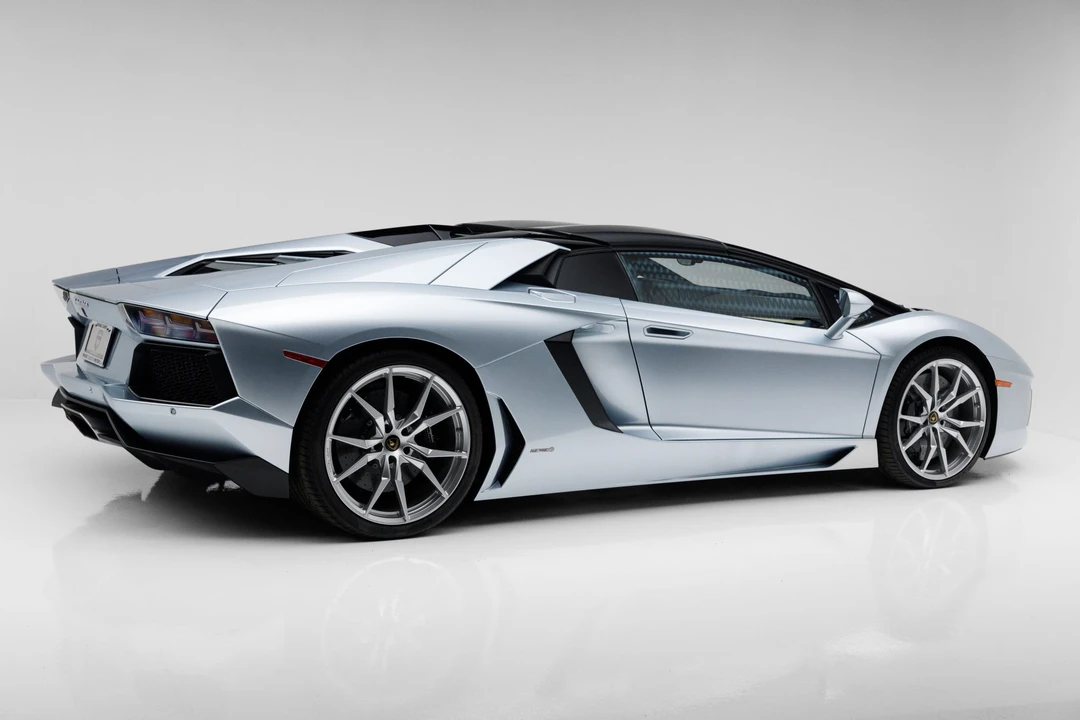 2013 Lamborghini Aventador LP700-4 - Image 7 of 31