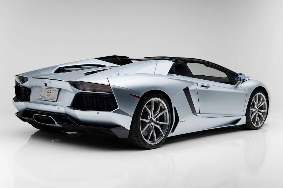 2013 Lamborghini Aventador LP700-4 - Image 20 of 31