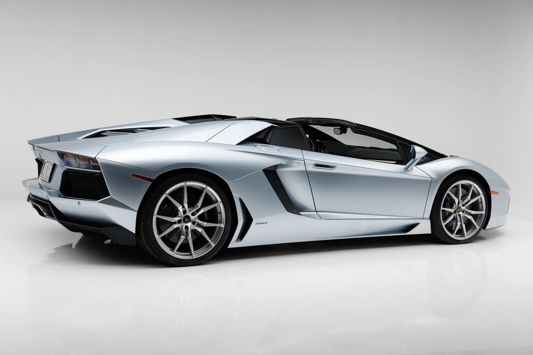 2013 Lamborghini Aventador LP700-4 - Image 21 of 31