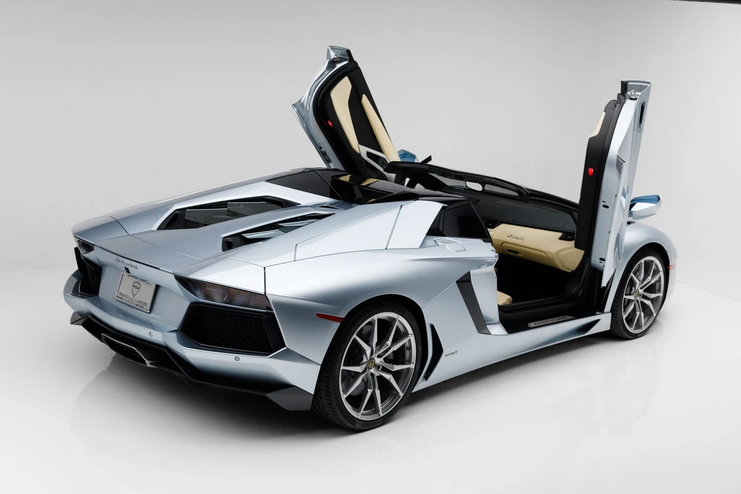 2013 Lamborghini Aventador LP700-4 - Image 18 of 31