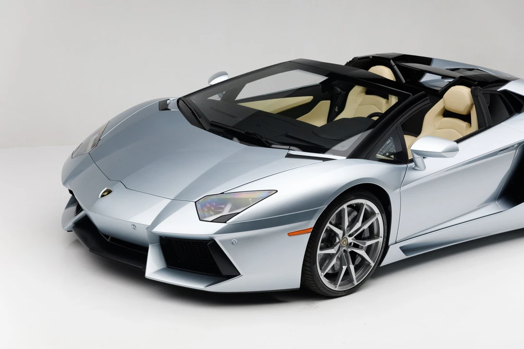 2013 Lamborghini Aventador LP700-4 - Image 28 of 31