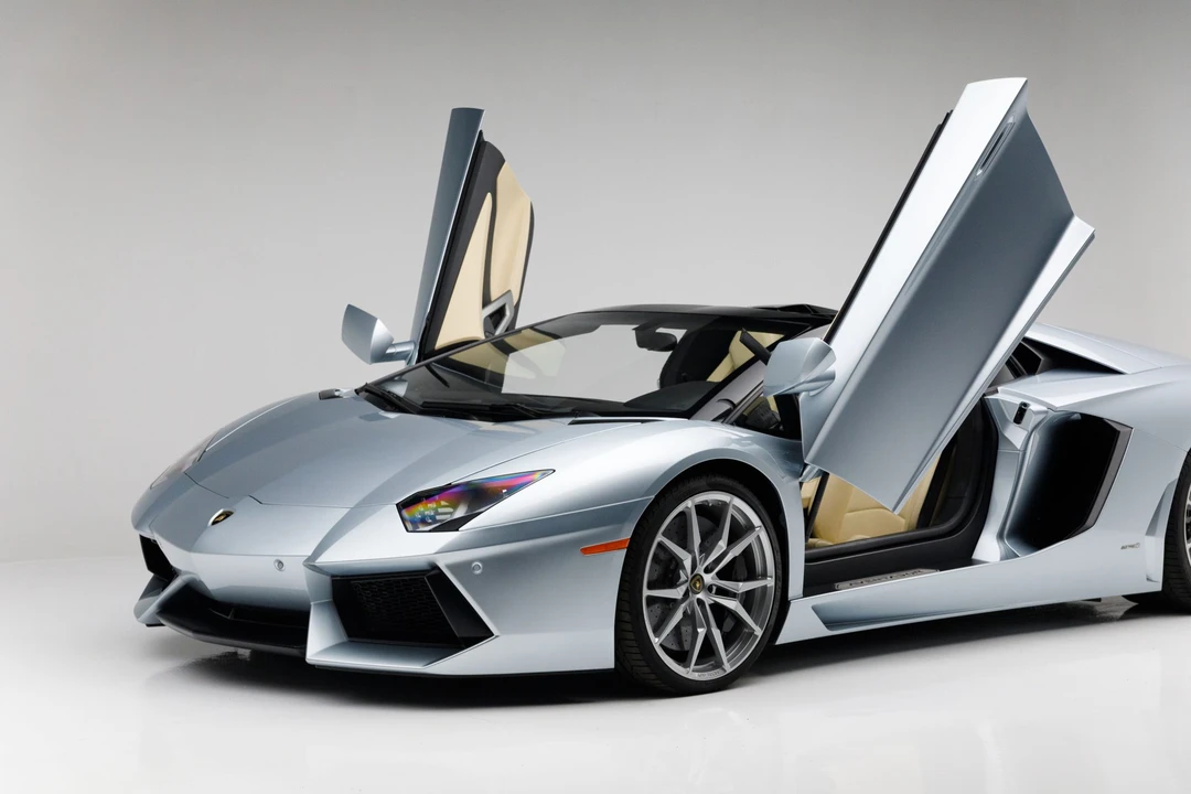 2013 Lamborghini Aventador LP700-4 - Image 23 of 31