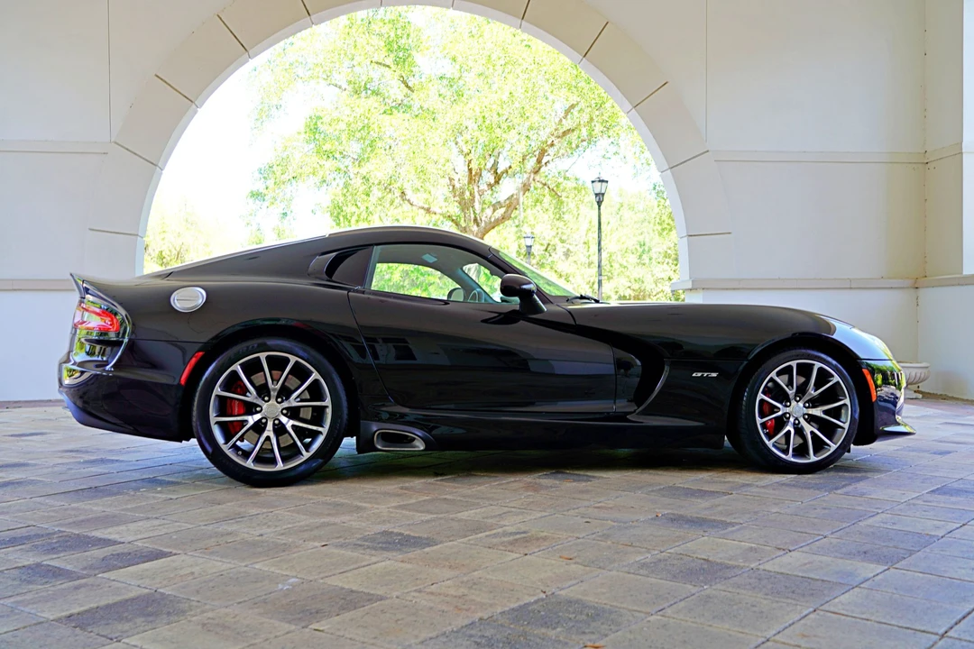 2013 Dodge Viper 5th Gen - Image 9 of 31