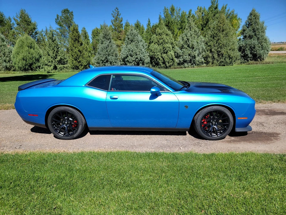 2015 Dodge Challenger SRT Hellcat 3rd Gen - Image 19 of 31