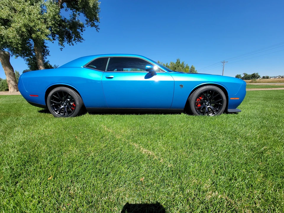 2015 Dodge Challenger SRT Hellcat 3rd Gen - Image 17 of 31