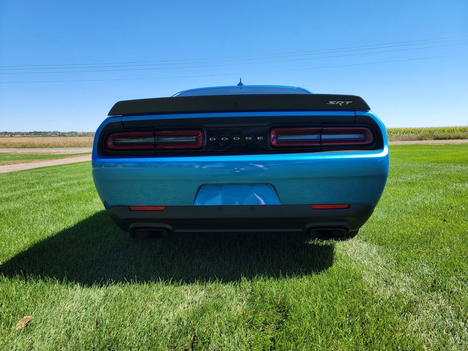 2015 Dodge Challenger SRT Hellcat 3rd Gen - Image 11 of 31