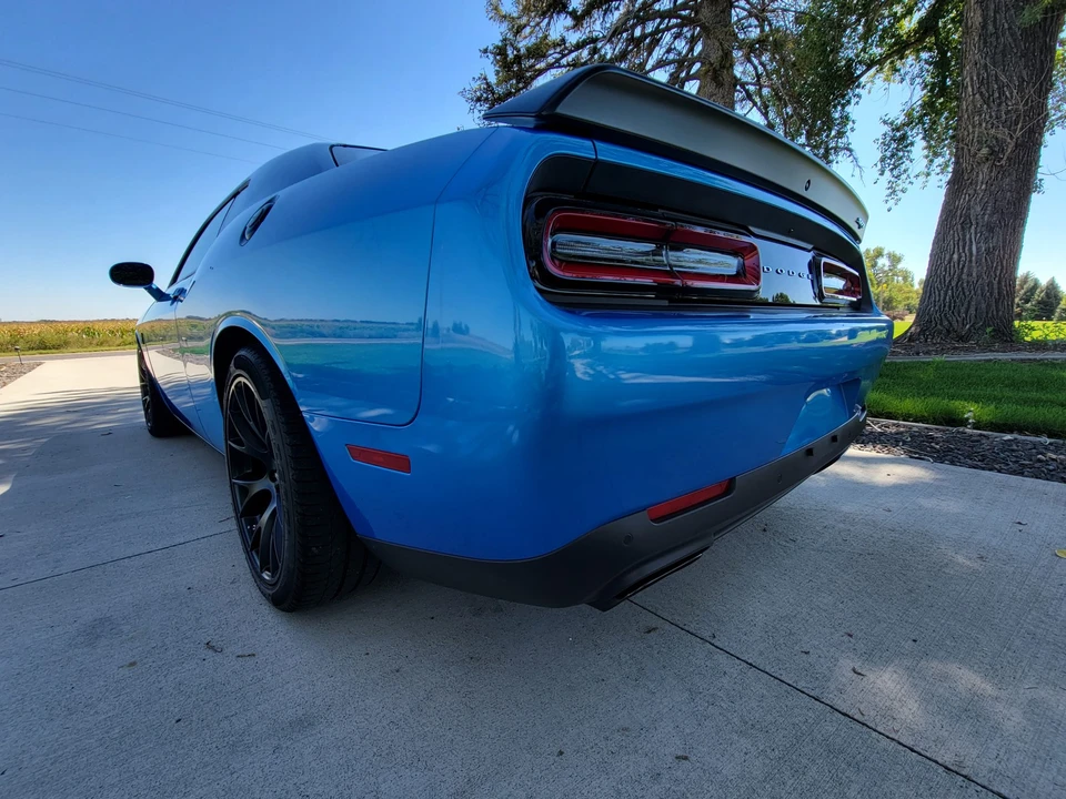 2015 Dodge Challenger SRT Hellcat 3rd Gen - Image 8 of 31