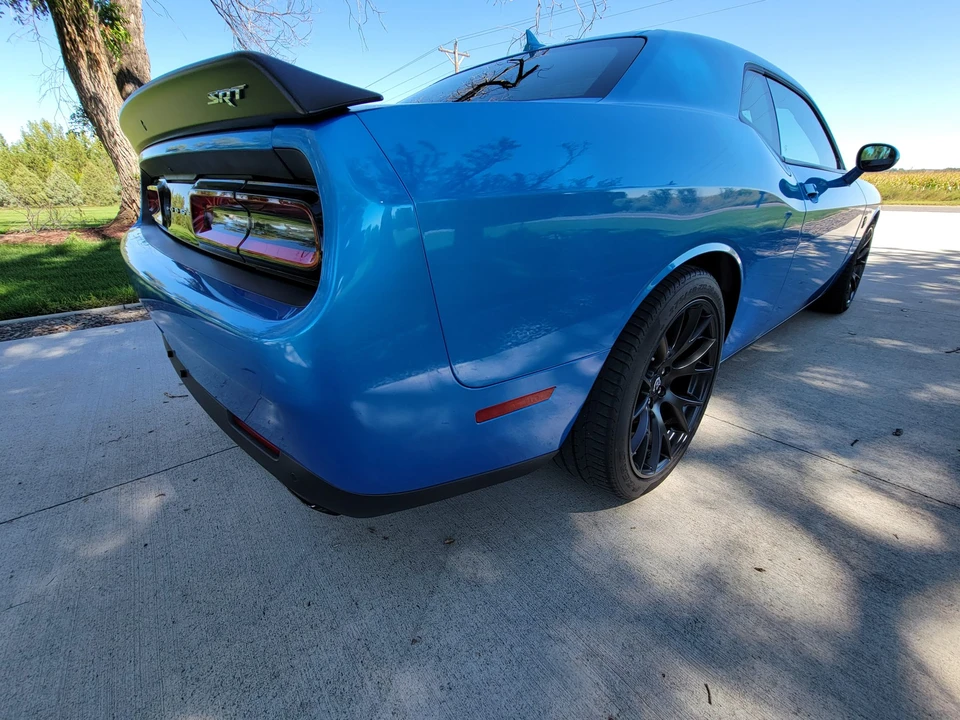 2015 Dodge Challenger SRT Hellcat 3rd Gen - Image 13 of 31