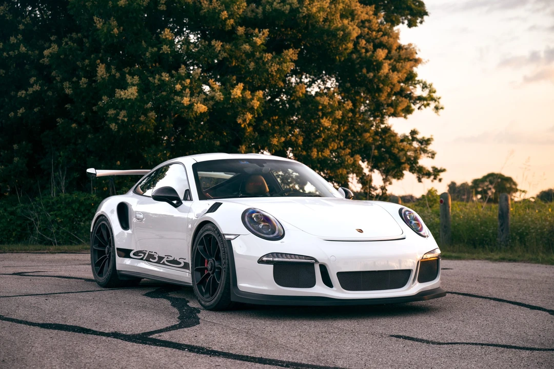 2016 Porsche 991 GT3 RS - Image 2 of 31