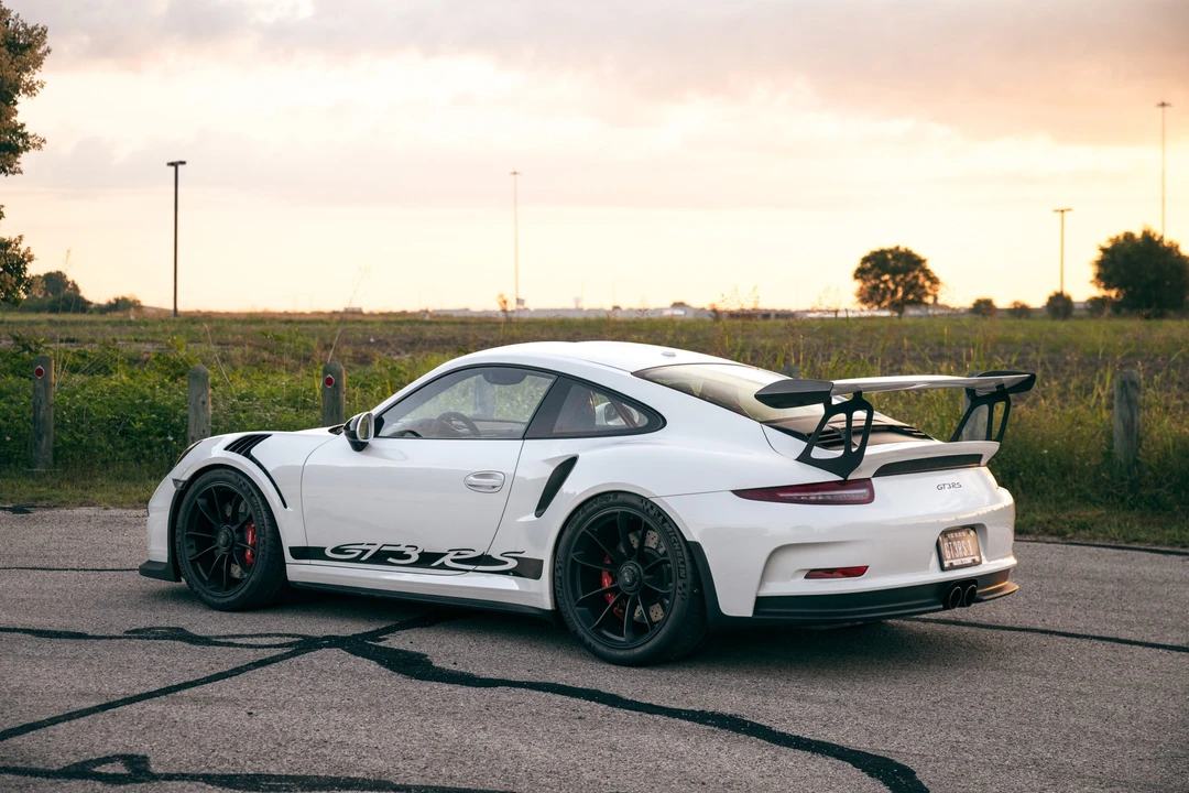 2016 Porsche 991 GT3 RS - Image 24 of 31