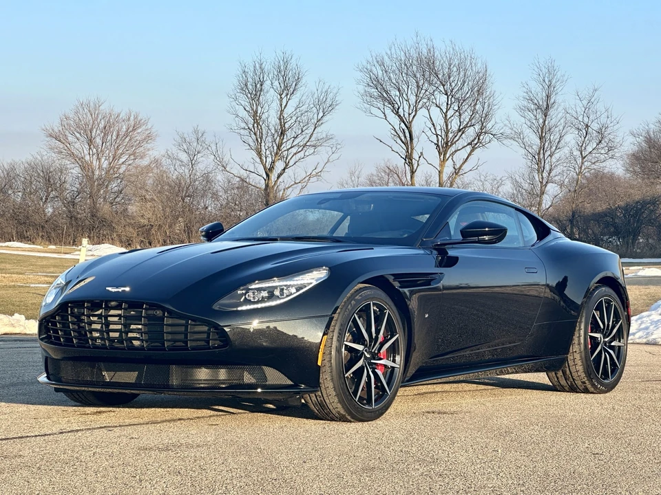 2017 Aston Martin DB11 - Image 23 of 31