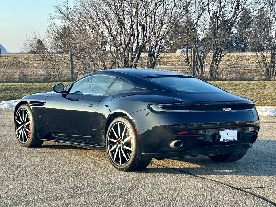 2017 Aston Martin DB11 - Image 27 of 31