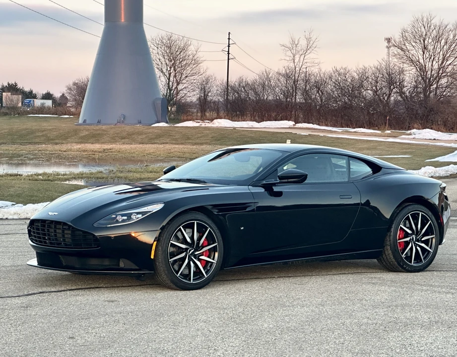 2017 Aston Martin DB11 - Image 11 of 31