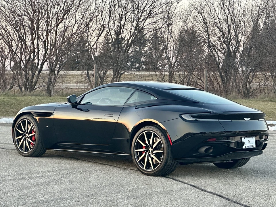 2017 Aston Martin DB11 - Image 14 of 31