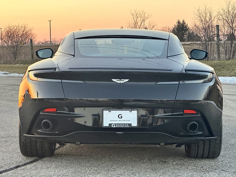 2017 Aston Martin DB11 - Image 17 of 31