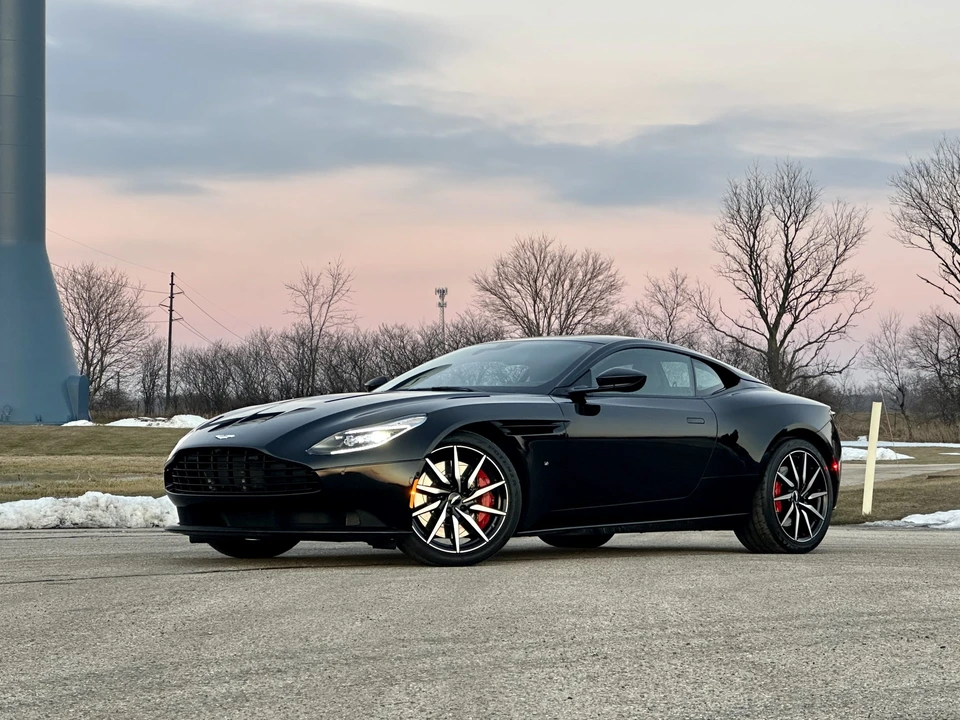 2017 Aston Martin DB11 - Image 8 of 31