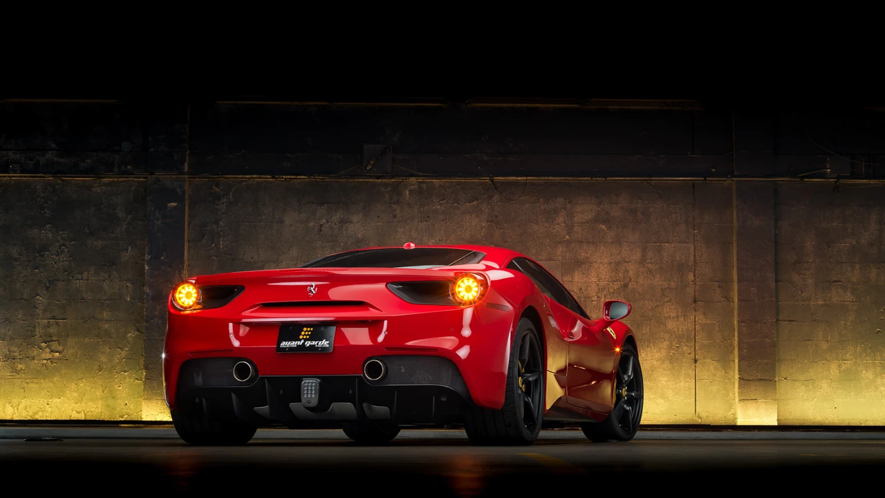 2017 Ferrari 488 GTB - Image 7 of 31