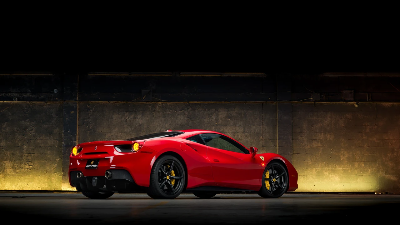 2017 Ferrari 488 GTB - Image 8 of 31