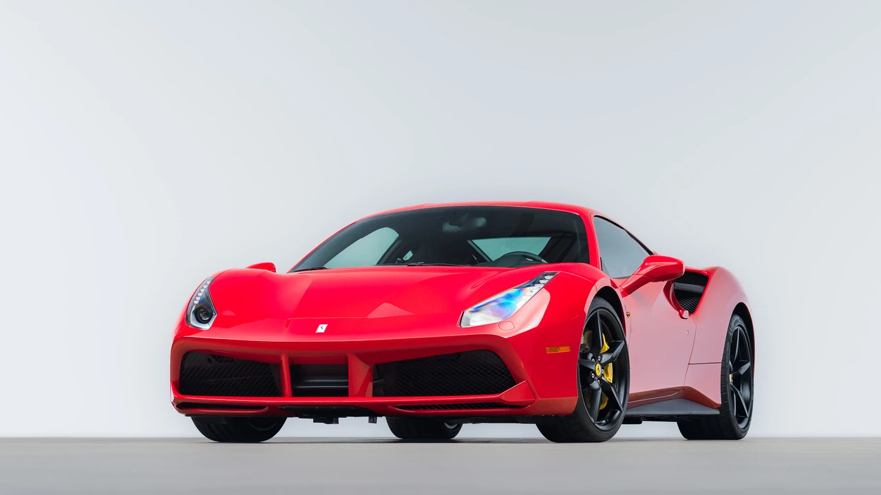 2017 Ferrari 488 GTB - Image 13 of 31