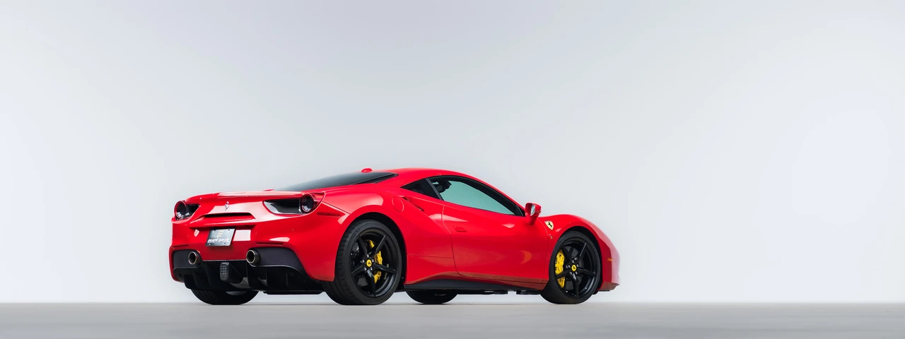 2017 Ferrari 488 GTB - Image 26 of 31