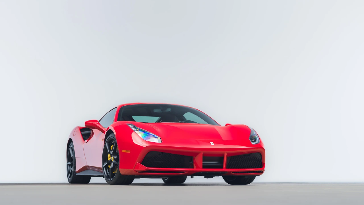 2017 Ferrari 488 GTB - Image 30 of 31