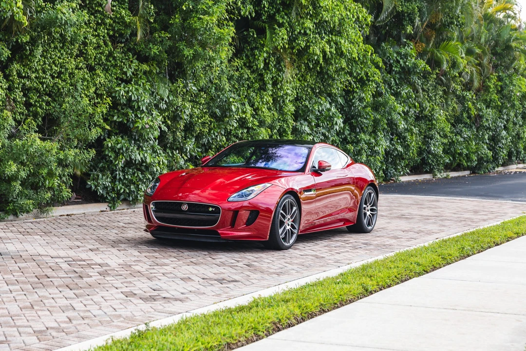 2017 Jaguar F-Type R 1st Gen - Image 8 of 31