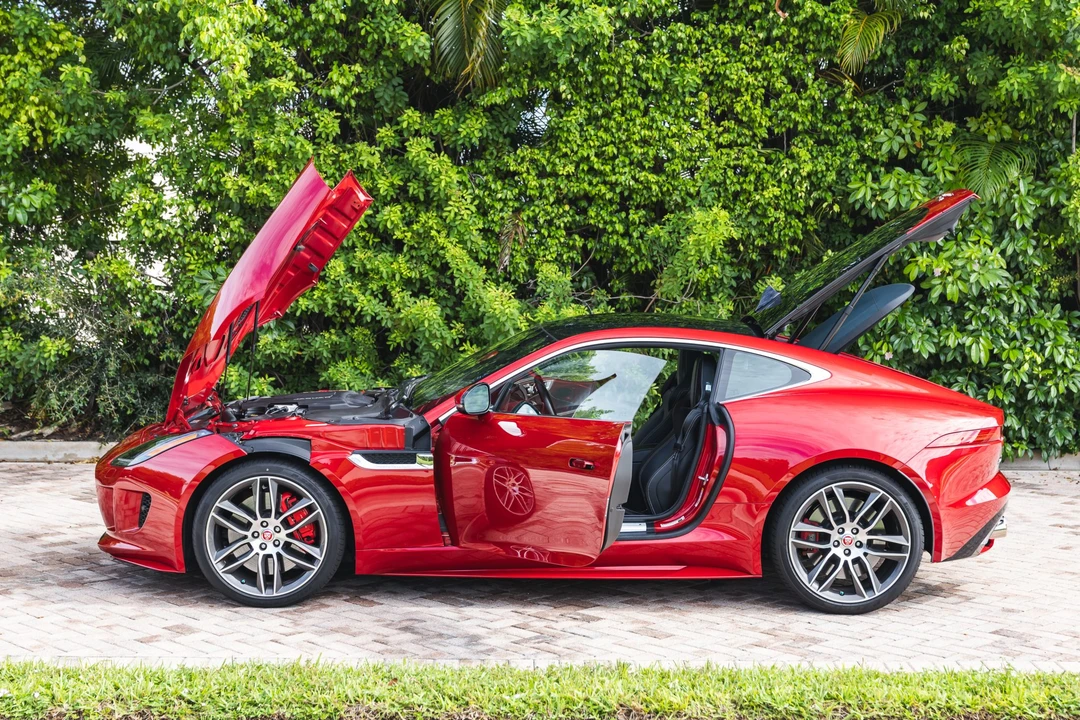 2017 Jaguar F-Type R 1st Gen - Image 23 of 31
