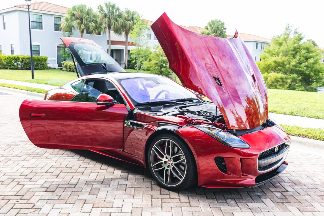 2017 Jaguar F-Type R 1st Gen - Image 19 of 31