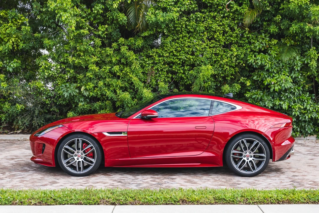 2017 Jaguar F-Type R 1st Gen - Image 11 of 31