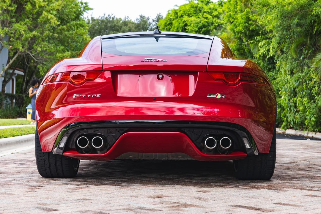 2017 Jaguar F-Type R 1st Gen - Image 15 of 31