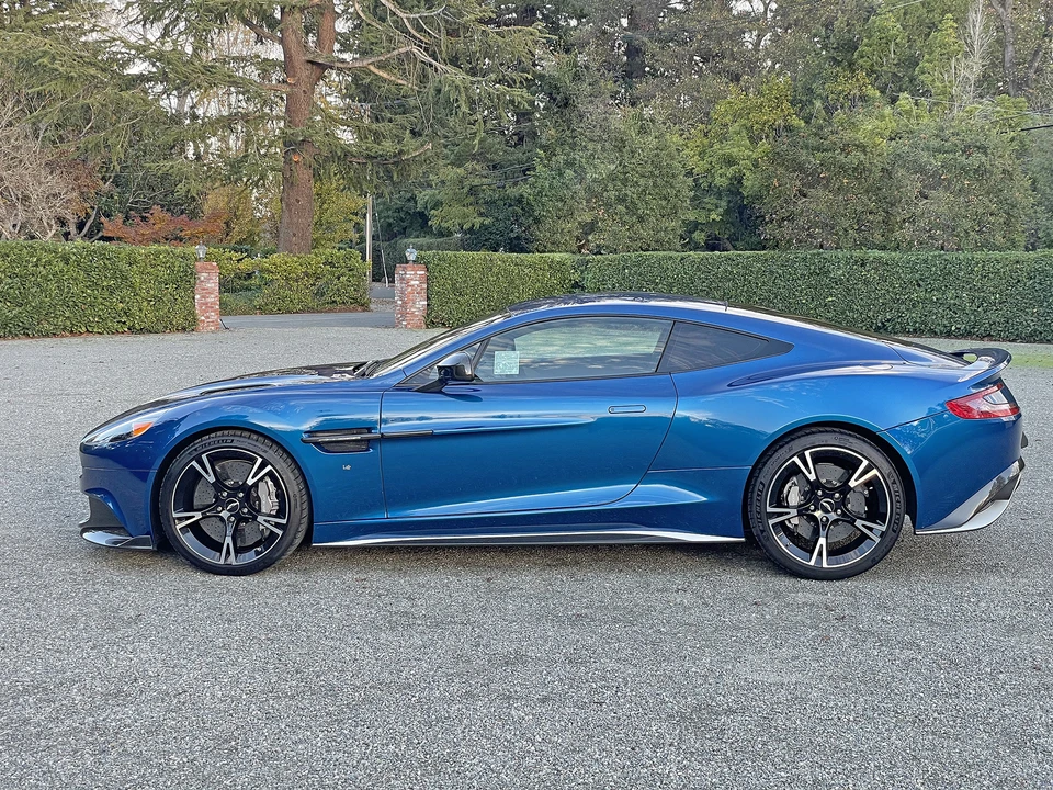 2018 Aston Martin Vanquish 2nd Gen - Image 9 of 31