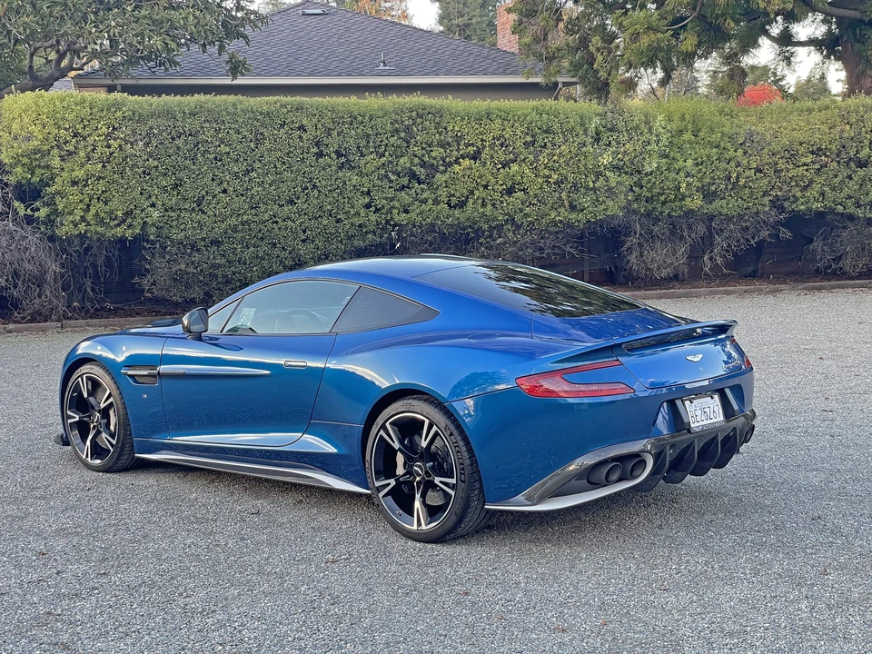 2018 Aston Martin Vanquish 2nd Gen - Image 12 of 31