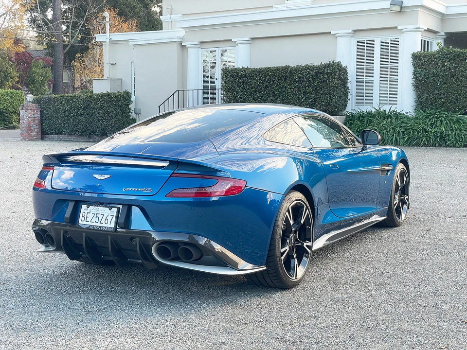 2018 Aston Martin Vanquish 2nd Gen - Image 22 of 31