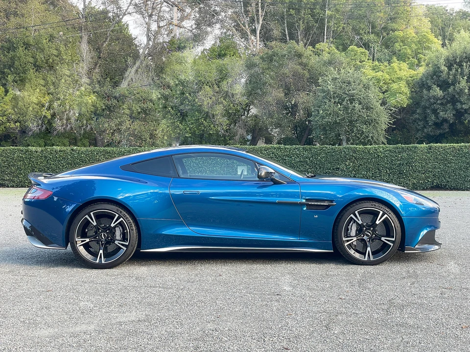 2018 Aston Martin Vanquish 2nd Gen - Image 30 of 31
