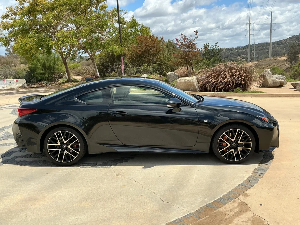 2018 Lexus RC - Image 8 of 31