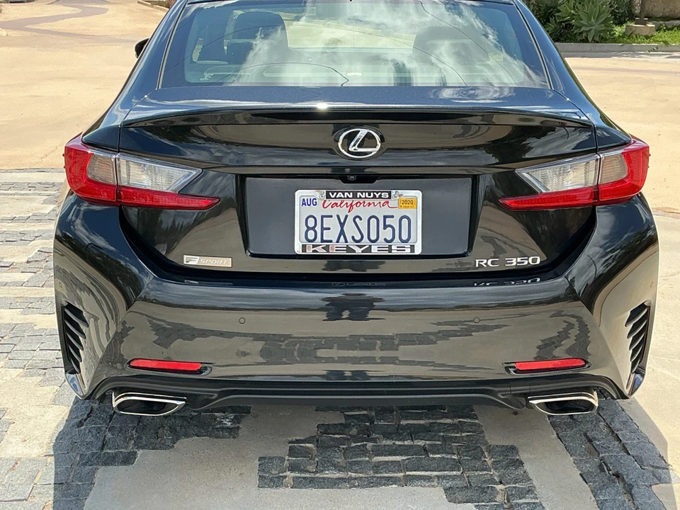 2018 Lexus RC - Image 11 of 31