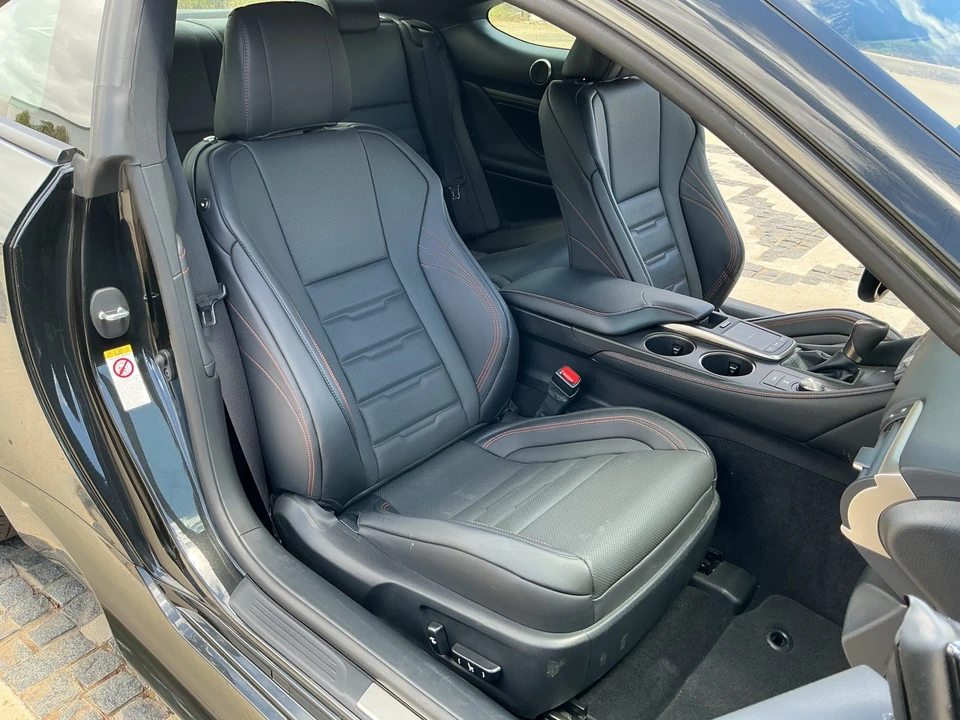 2018 Lexus RC - Image 30 of 31
