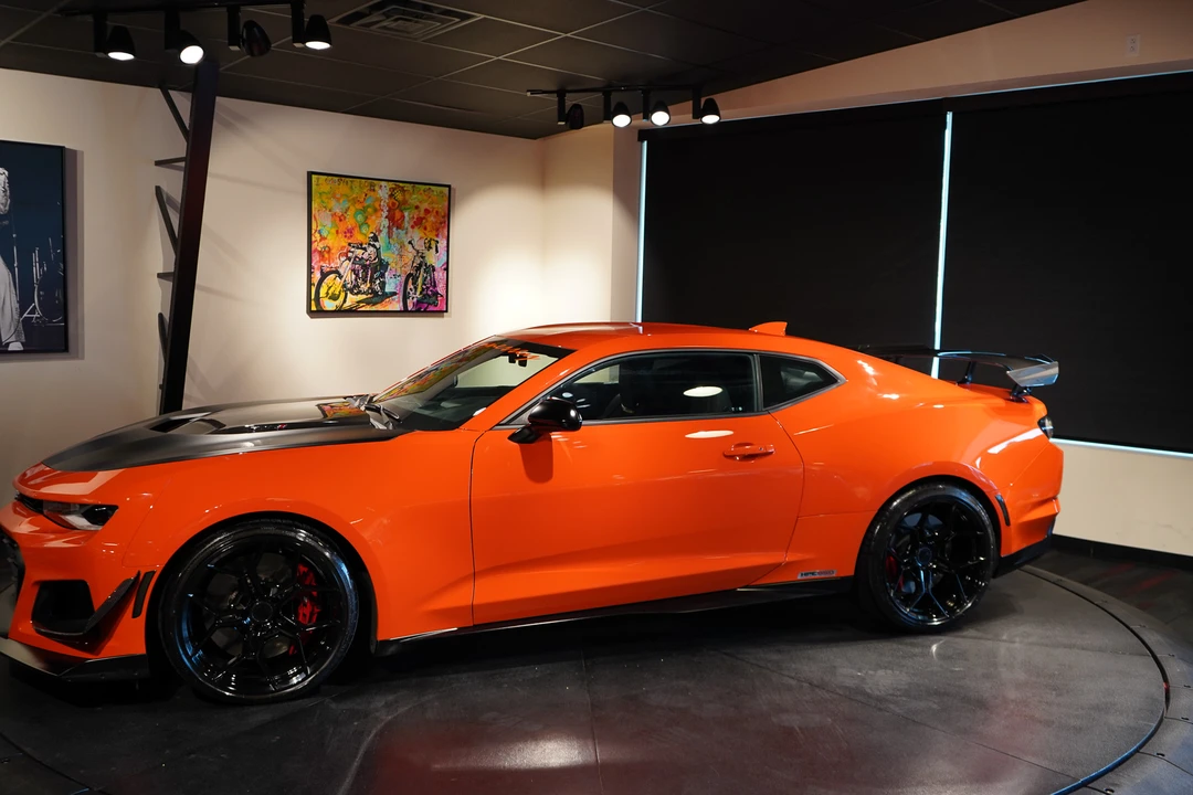 2019 Chevrolet Camaro ZL1 6th Gen - Image 2 of 31