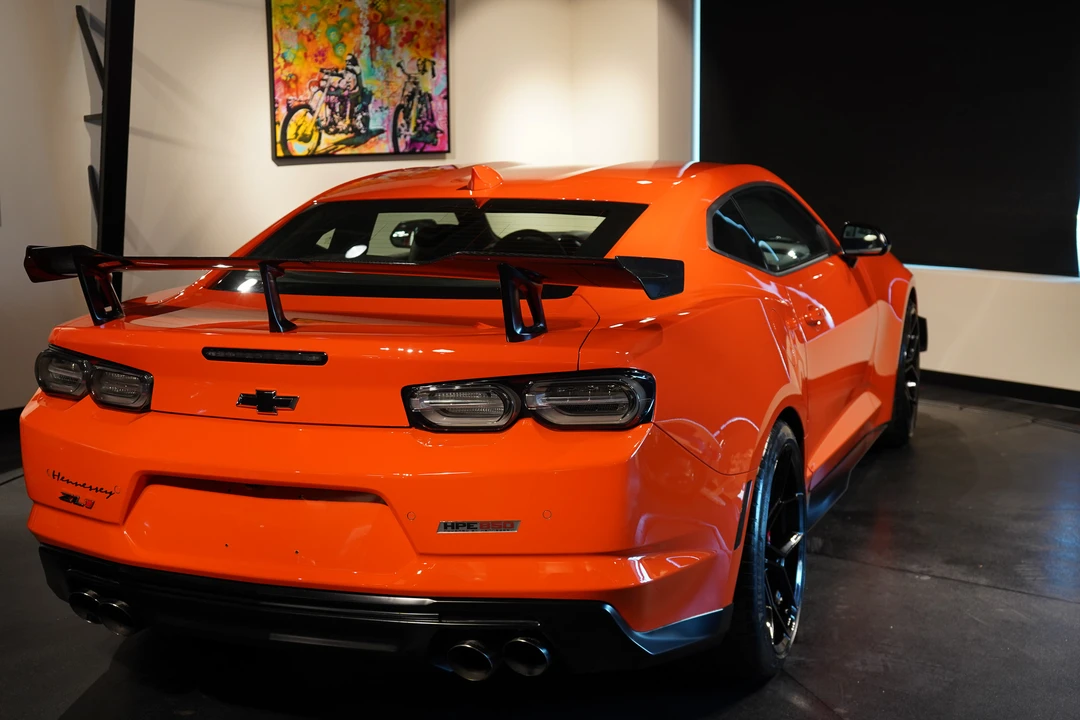 2019 Chevrolet Camaro ZL1 6th Gen - Image 11 of 31